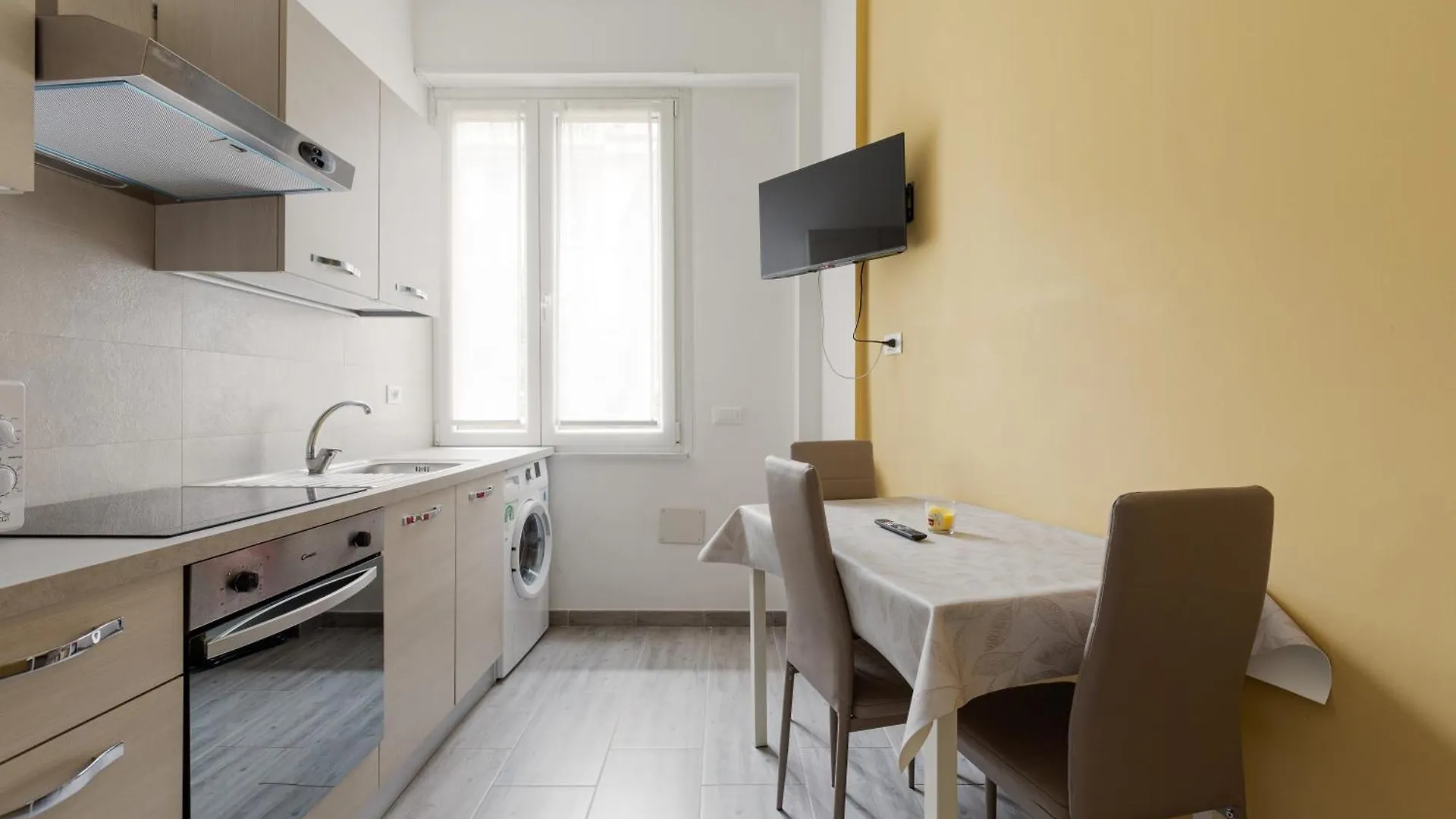 Apartment Martesana Cosy Apartment- M1 Gorla Red Line Milan